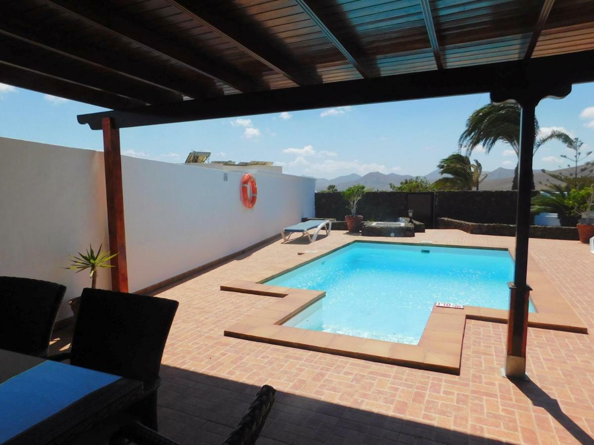 Villa Lucky - Heated Pool Macher Exterior photo